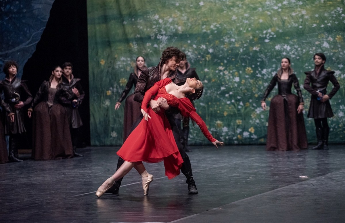 Uluslararası Türk Dünyası Devlet Bale Okulları Festivali, Hacettepe Üniversitesi (HÜ) Ankara...