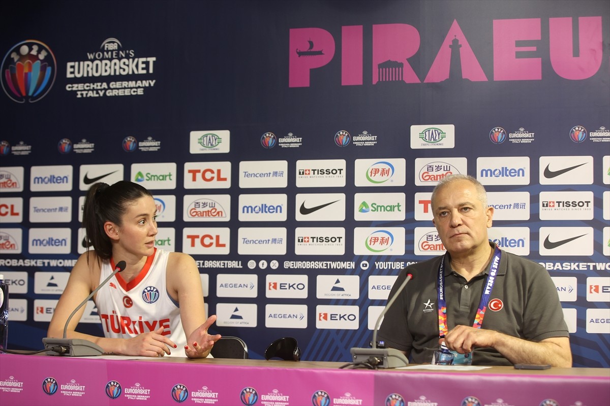 A Milli Kadın Basketbol Takımı, 2025 FIBA Avrupa Şampiyonası A Grubu'ndaki ilk maçında...