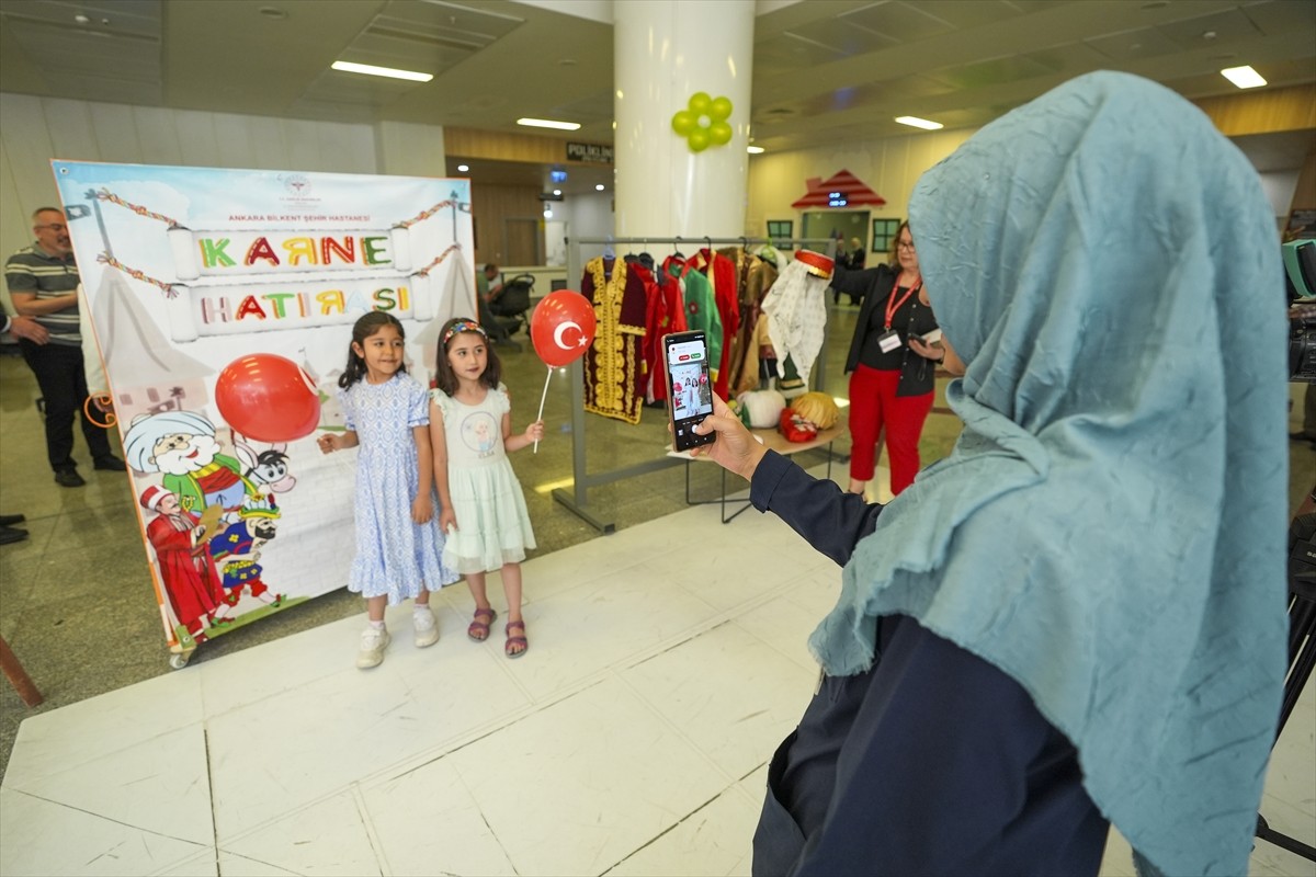 Ankara Bilkent Şehir Hastanesi'nde tedavi gören hasta öğrenciler için "Karne Şenliği"...