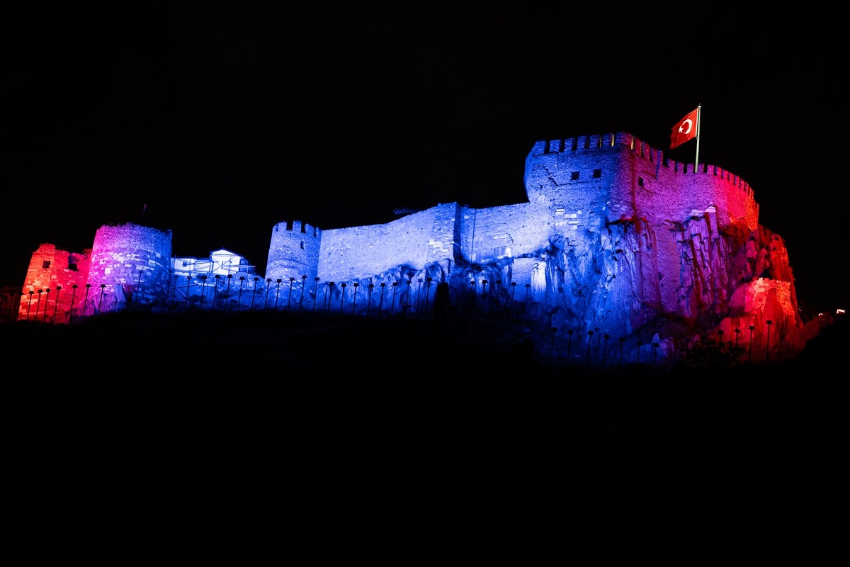 Ankara Kalesi ve Atakule, Jandarma Teşkilatının kuruluşunun 186. yılı dolayısıyla jandarmanın...