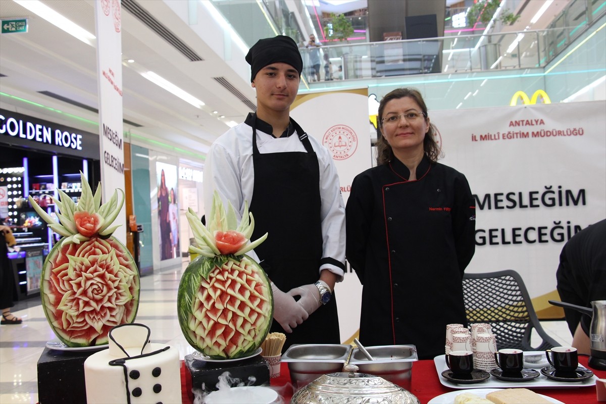Antalya İl Milli Eğitim Müdürlüğünce, "Mesleğim Geleceğim Projesi" kapsamında Meslek Liseleri...