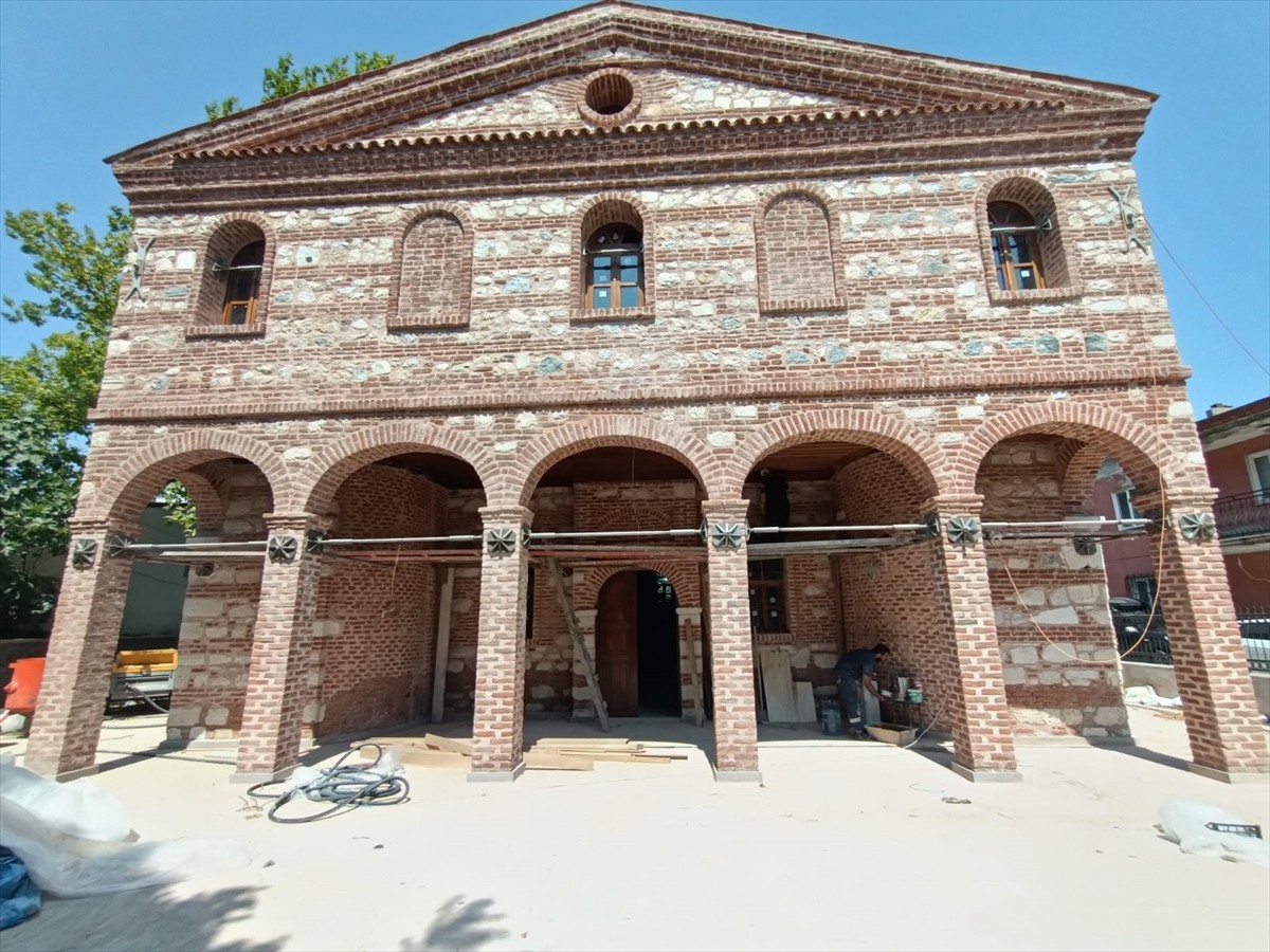 Bursa'nın Nilüfer ilçesindeki tarihi Özlüce Camisi, Kültür ve Turizm Bakanlığı Vakıflar Genel...