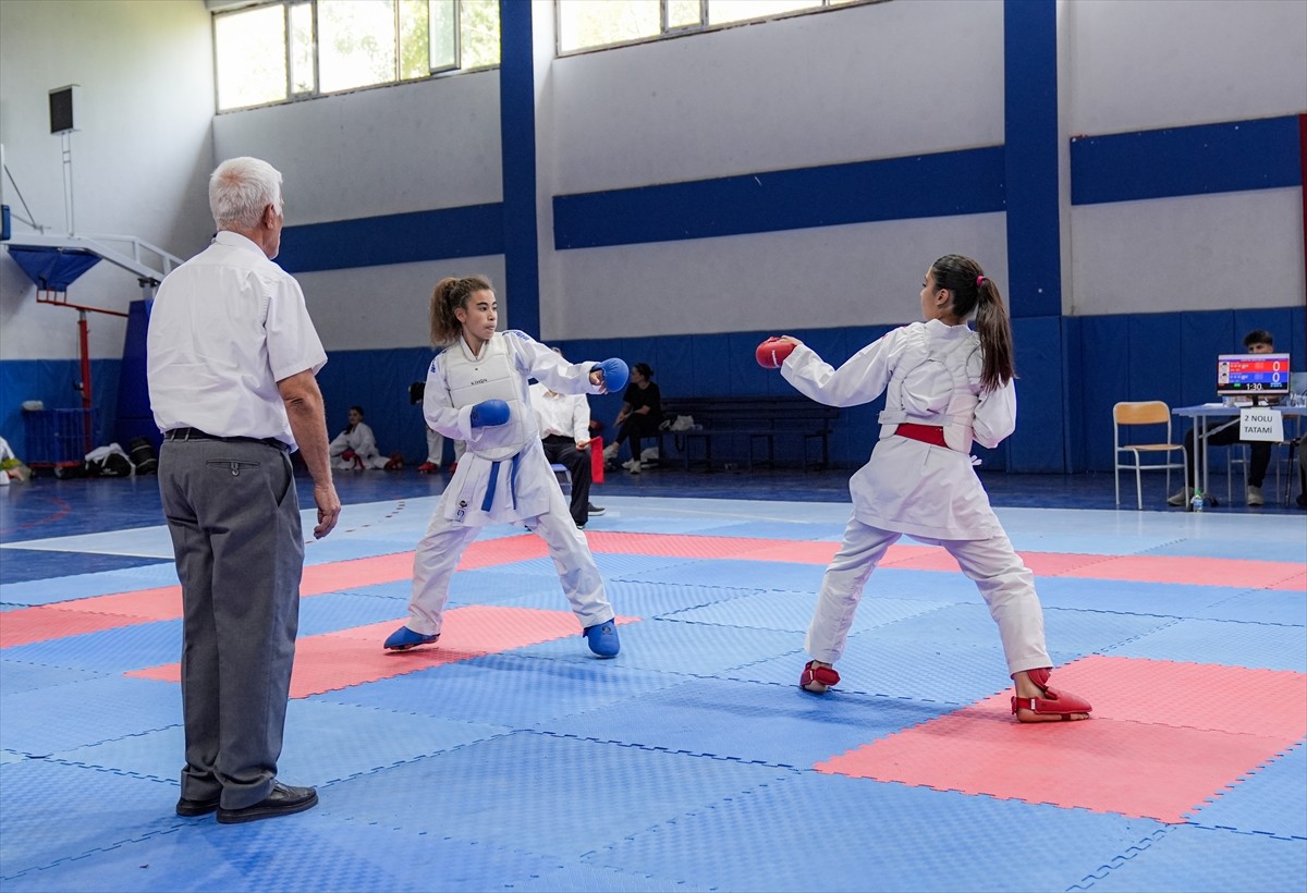 Diyarbakır'ın Çermik ilçesinde "Çermik Geleneksel Bölge Karate Turnuvası" gerçekleştirildi. 12...