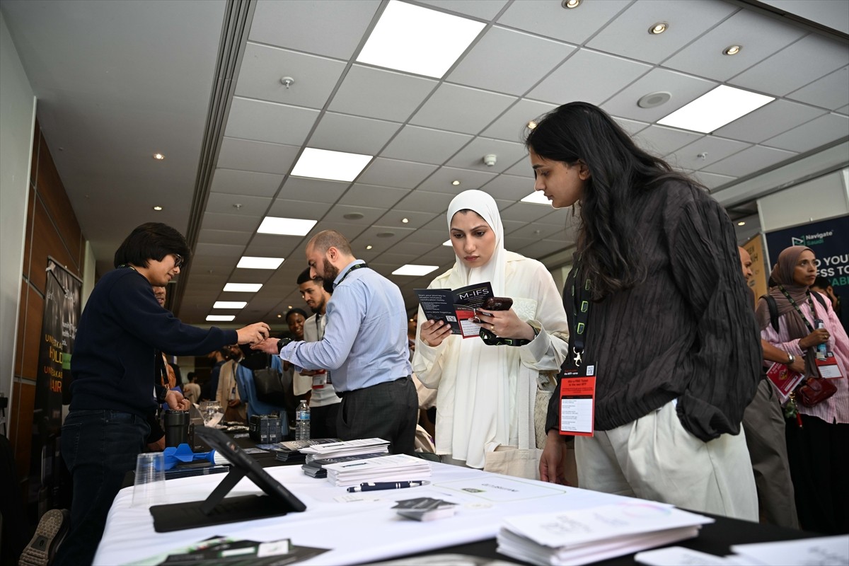 Dünyanın farklı ülkelerinden etik teknoloji anlayışını benimseyen Müslüman teknoloji...