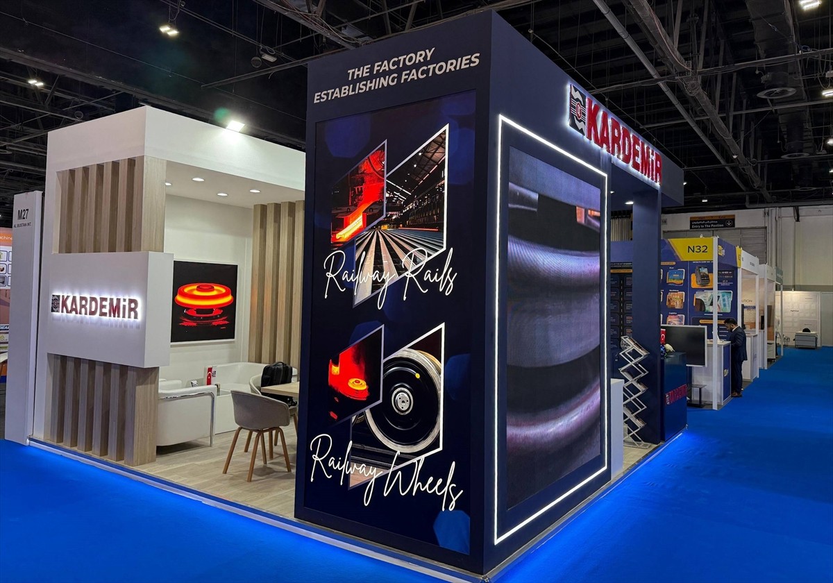 Karabük Demir ve Çelik Fabrikaları (KARDEMİR), "Middle East Rail 2025 Fuarı"na katıldı.