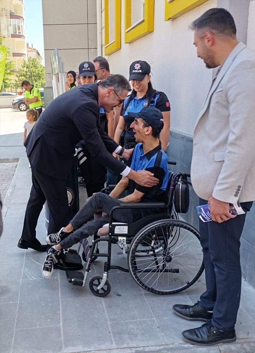 Kayseri'de polis ekipleri, bedensel engelli Hasan Can Kazel'in polis olma hayalini bir günlüğüne...