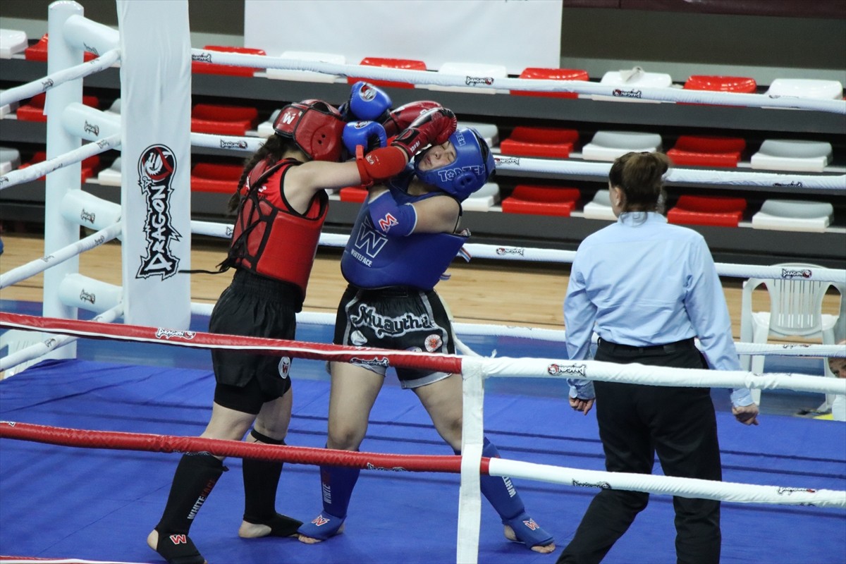 Kırklareli'nde Türkiye Muaythai Federasyonunca düzenlenen Hayrullah Camadan Gençler Türkiye...