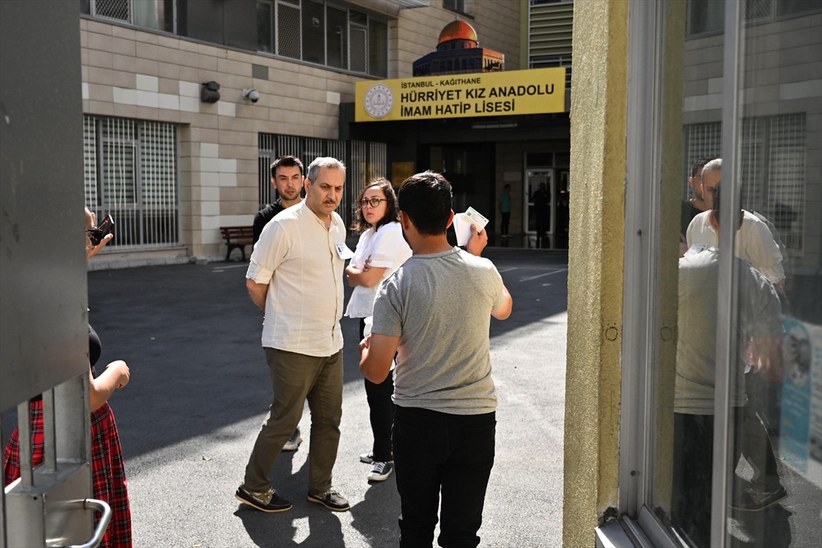 Ölçme Seçme ve Yerleştirme Merkezince (ÖSYM), Yükseköğretim Kurumları Sınavı'nın (YKS) ikinci...