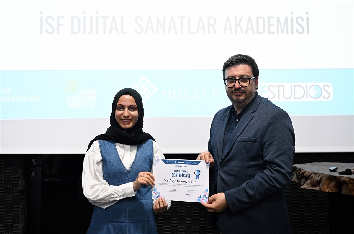 Sanayi ve Teknoloji Bakanlığı Ankara Kalkınma Ajansı desteği ve İSF Studios işbirliğinde yürütülen...