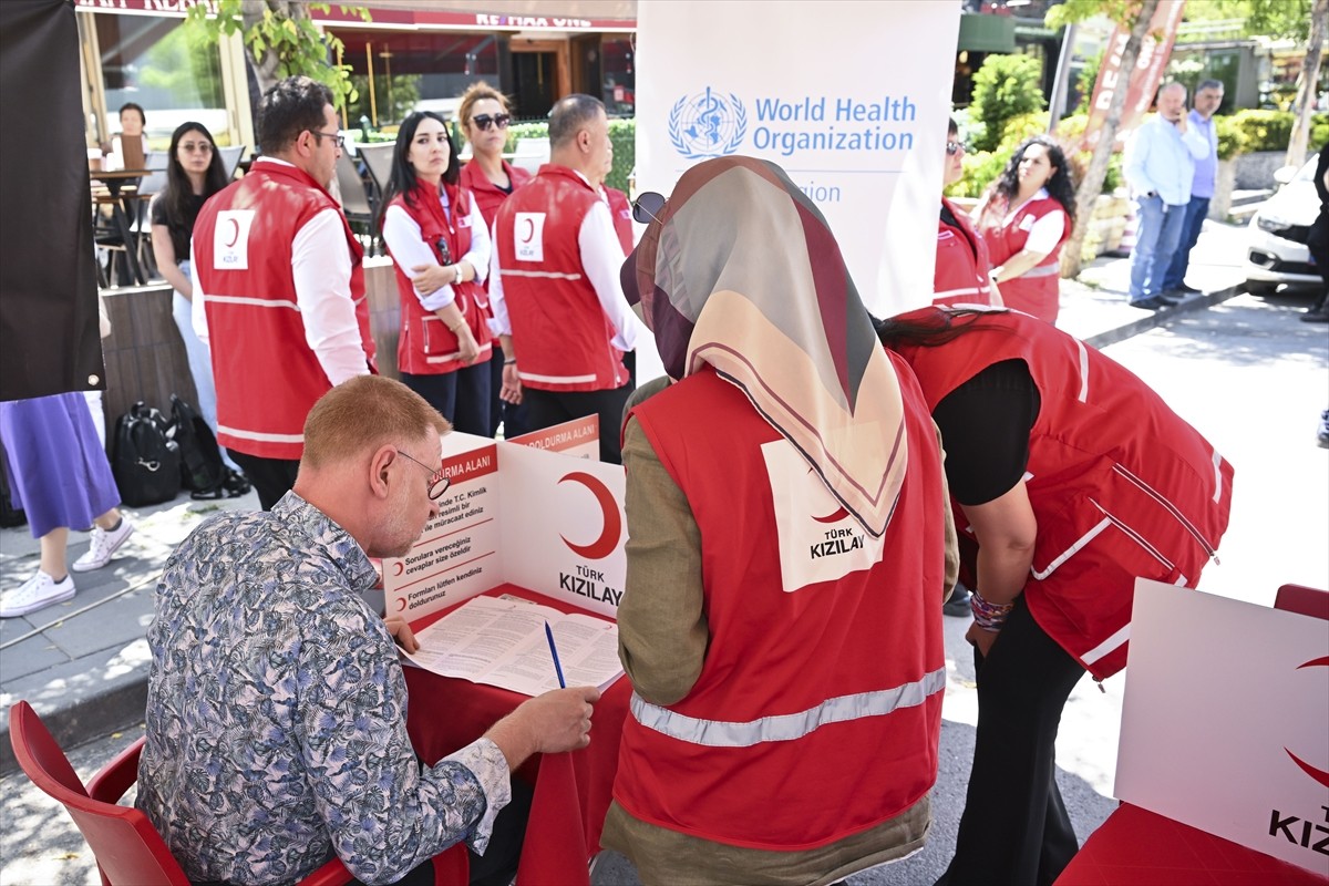 Türk Kızılay ile Dünya Sağlık Örgütü (DSÖ), gönüllü kan bağışının önemine dikkati çekmek amacıyla...