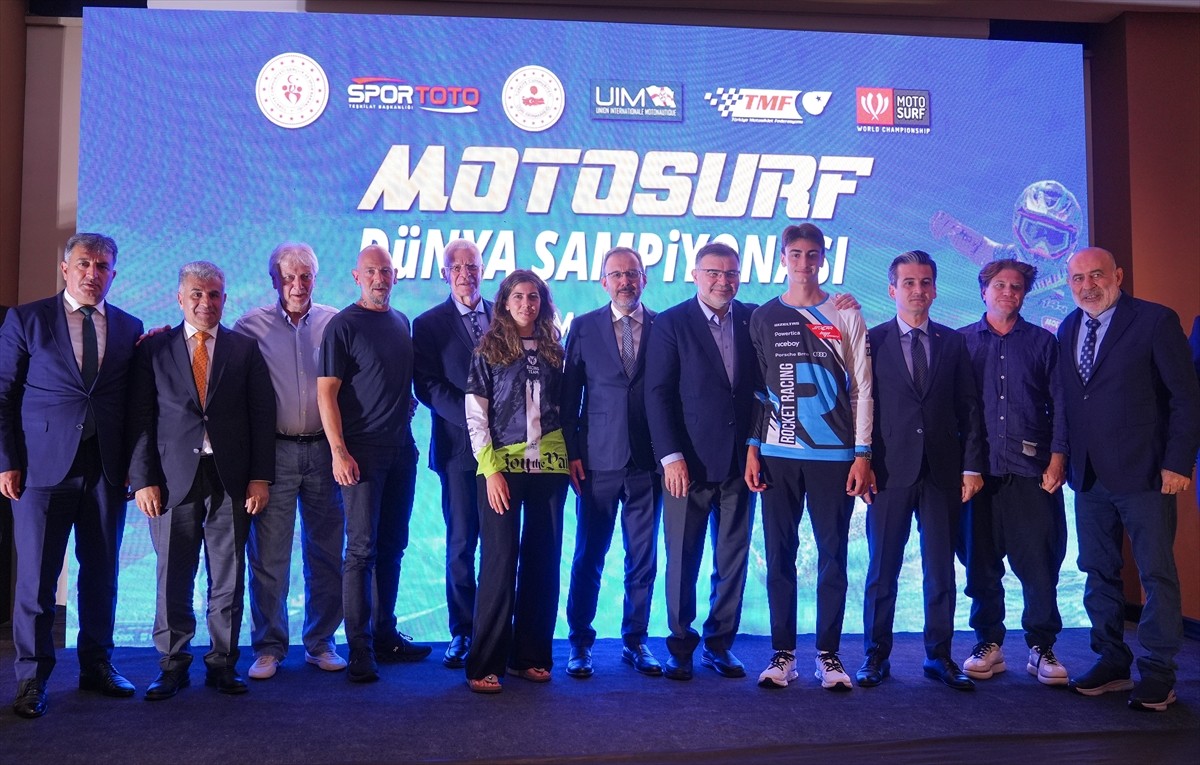 Türkiye'de ilk kez yapılacak Motosurf Dünya Şampiyonası, 21-22 Haziran'da İzmir'in Çeşme ilçesinde...