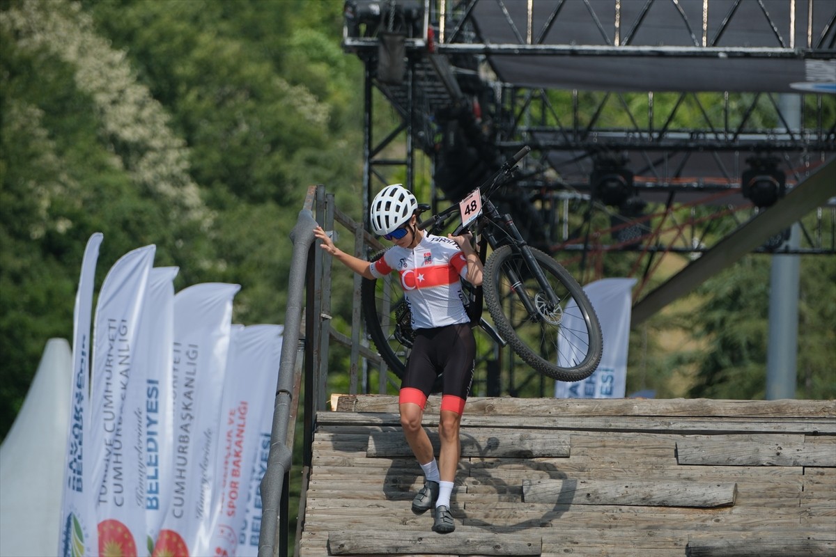 UCI Dağ Bisikleti Eliminatör Dünya Şampiyonası, Sakarya'da eleme yarışlarıyla başladı. Sakarya...