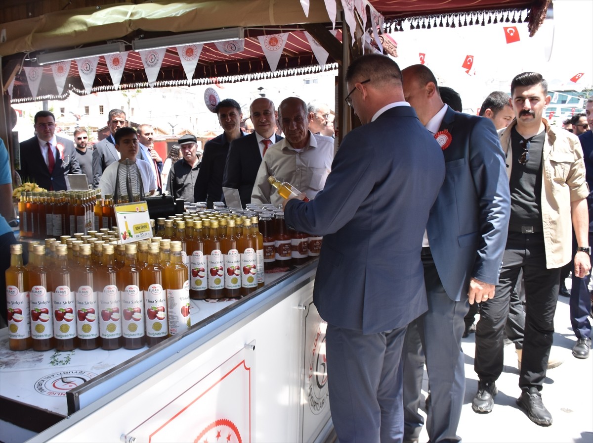 Van'da Adalet Bakanlığı Ceza İnfaz Kurumları ile Tutukevleri İşyurtları Kurumunca düzenlenen...