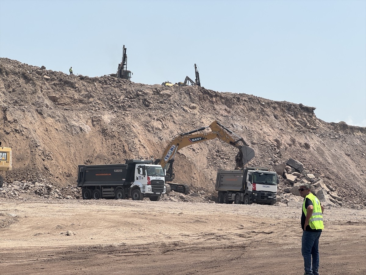 Balıkesir'in Gönen ilçesinde 8 bin dekar alanda kurulacak Tarıma Dayalı İhtisas Organize Sanayi...