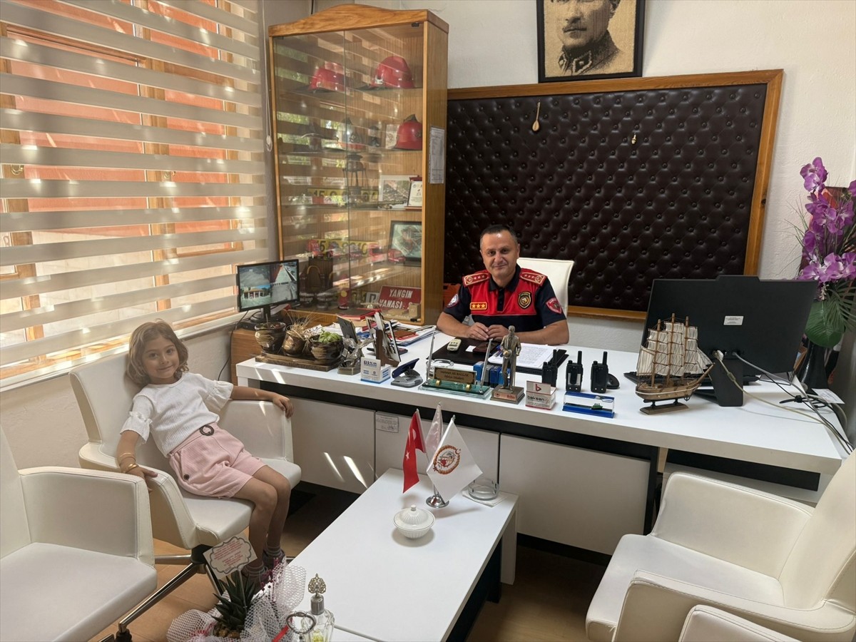 Burdur'da çıkan yangını fark edip babaannesini uyandırarak 112 Acil Çağrı Merkezi'ne haber...