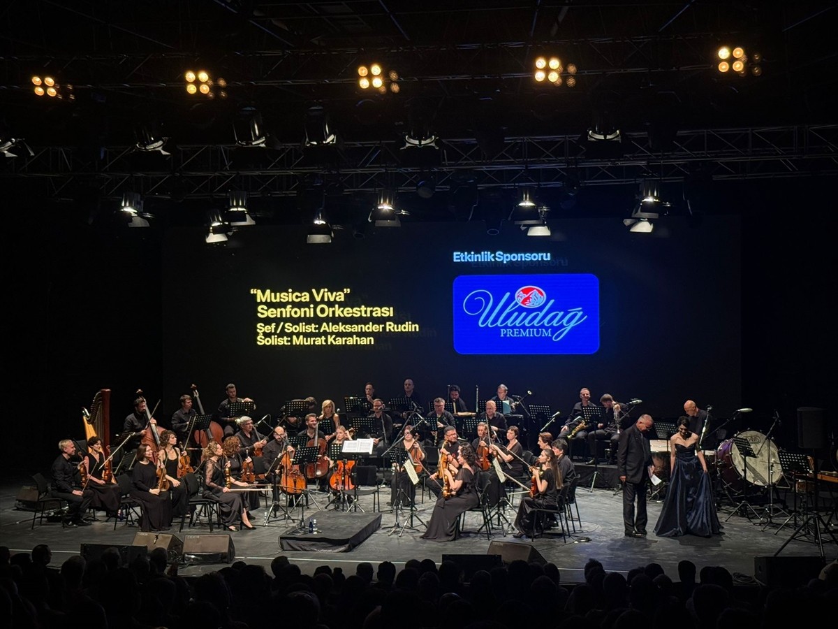 Bursa Büyükşehir Belediyesi adına Bursa Kültür Sanat ve Turizm Vakfı (BKSTV) tarafından düzenlenen...