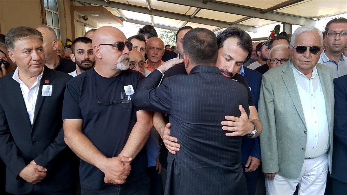 CHP Zonguldak Milletvekili Eylem Ertuğ Ertuğrul'un babası Fehmi Ertuğrul'un cenazesi, Zonguldak'ın...