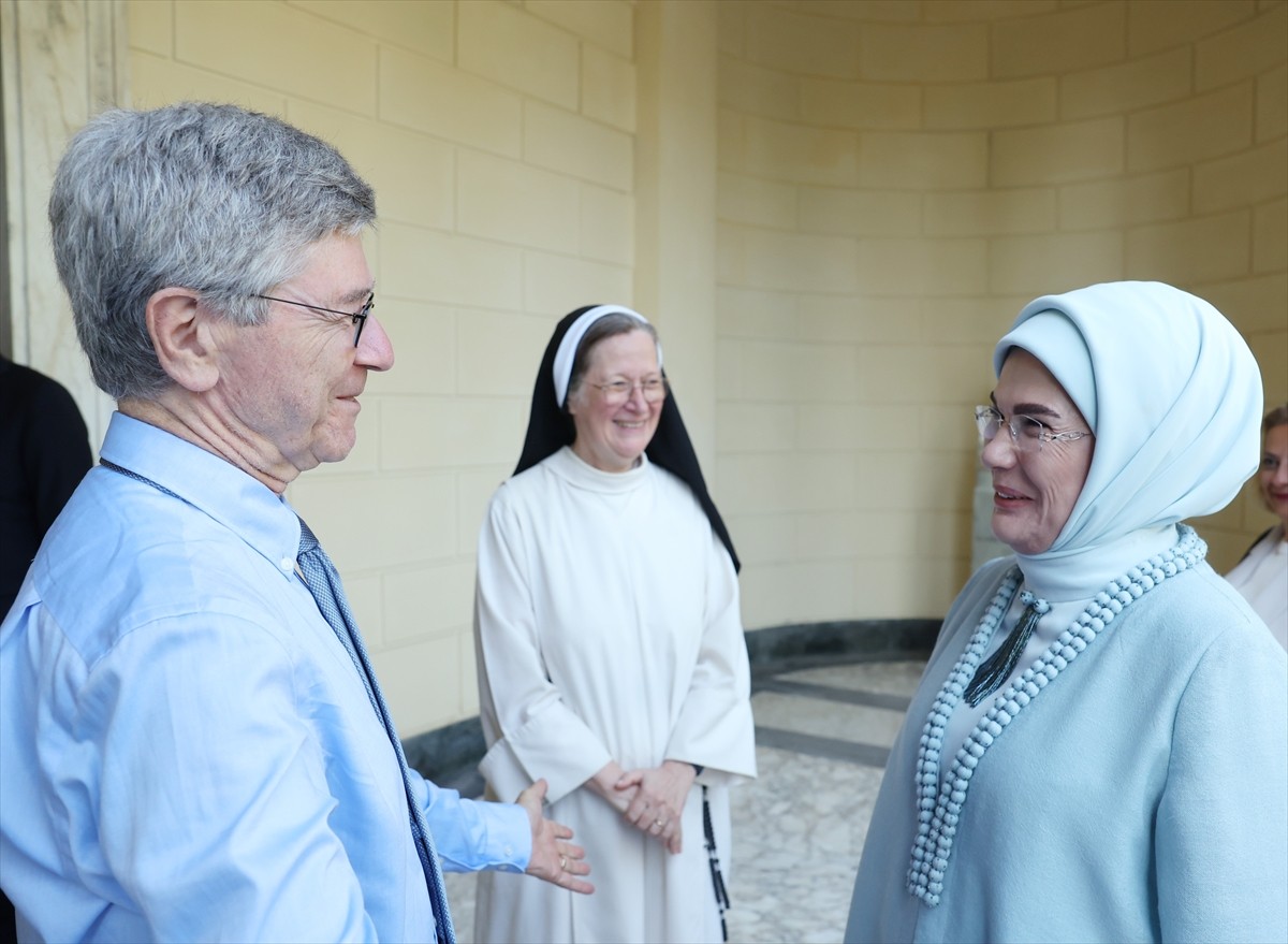 Cumhurbaşkanı Recep Tayyip Erdoğan'ın eşi Emine Erdoğan, Vatikan'da Papalık Sosyal Bilimler...