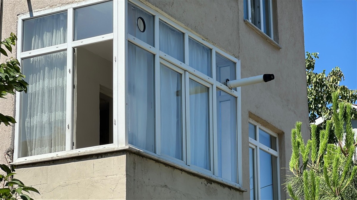 Düzce'de karısı tarafından bıçaklanan kişi hayatını kaybetti.