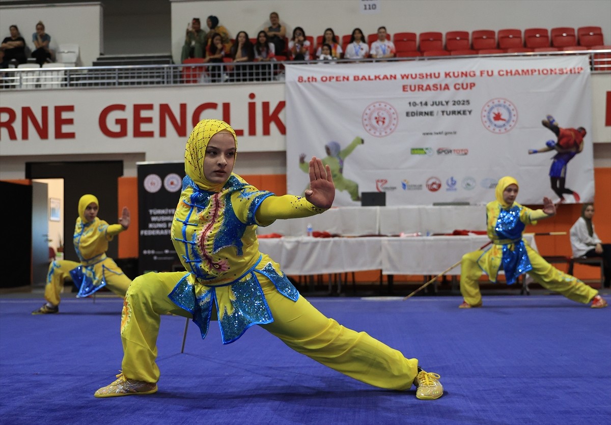 Edirne'de, 15 Temmuz şehitleri ve Filistin için düzenlenen 8. Açık Balkan Wushu Kung Fu...