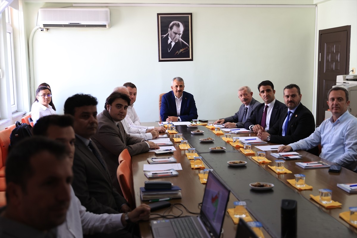 Edirne Valisi Yunus Sezer, Keşan'da kurulması planlanan OSB'ye ilişkin Cumhurbaşkanlığı Yatırım...