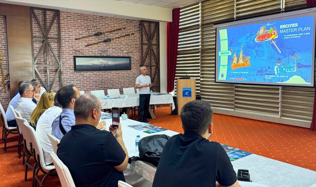 Erciyes Kayak Merkezi, Polonya'dan gelen tur operatörlerine tanıtıldı.