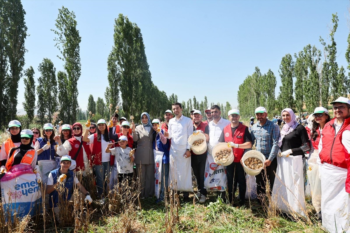 Gençlik ve Spor Bakanlığı tarafından gençlerin tarıma ilgisini artırmak, kırsal kalkınmaya destek...