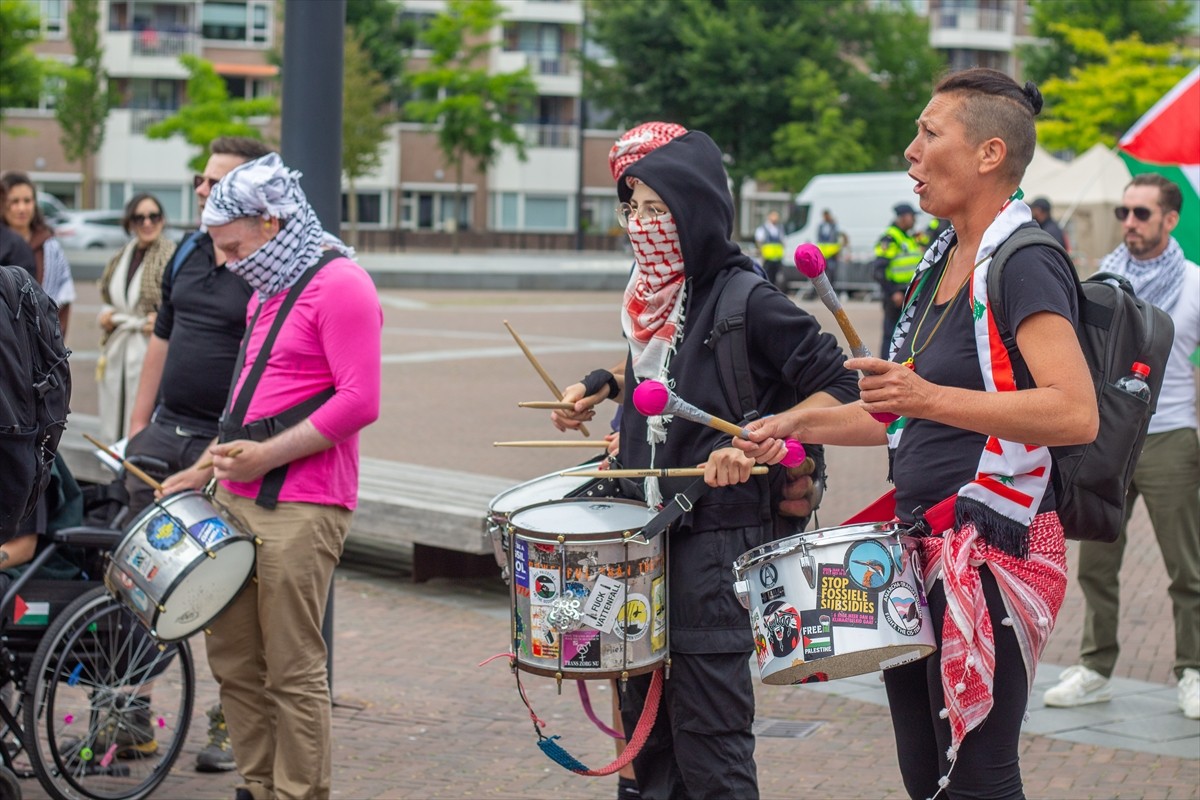 Hollanda’da, GKN Fokker şirketinin İsrail’in kullandığı F-35 savaş uçaklarına parça ihraç etmesine...