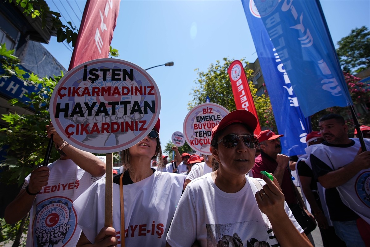 İzmir Büyükşehir Belediyesinde işten çıkarılan işçiler, Türkiye Belediyeler ve Genel Hizmetler...