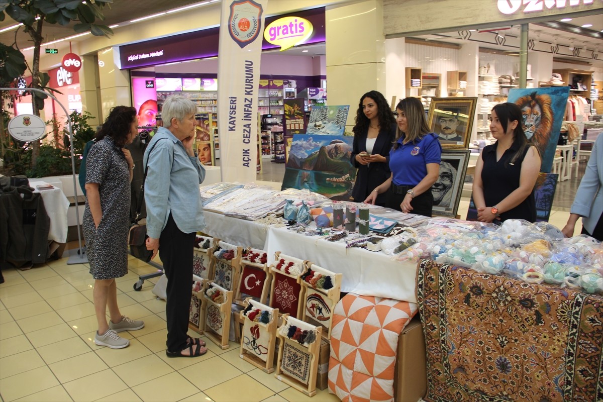 Kayseri Cumhuriyet Başsavcılığı koordinasyonunda düzenlenen hükümlü ve tutukluların eğitimi ve...