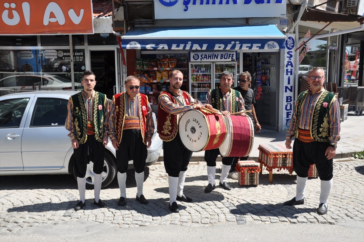 Konya'da düzenlenen 66. Uluslararası Akşehir Nasreddin Hoca Şenliği, Akşehir ilçesinde...