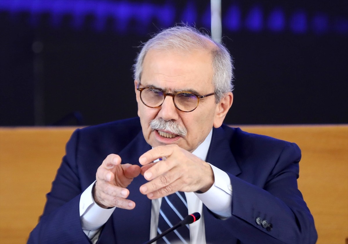 Lübnan Başbakanı Nevvaf Selam, başkent Beyrut’ta düzenlediği basın toplantısında, İsrail’in Lübnan...