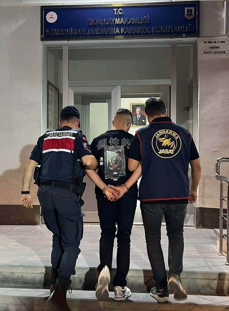 Niğde'de hakkında 20 yıl 6 ay 29 gün kesinleşmiş hapis cezası bulunan firari hükümlü...