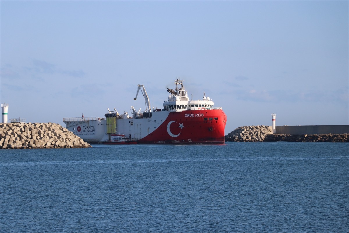 Somali'de gerçekleştirdiği ilk kıtalar arası görevini başarıyla tamamladıktan sonra Mavi Vatan'a...