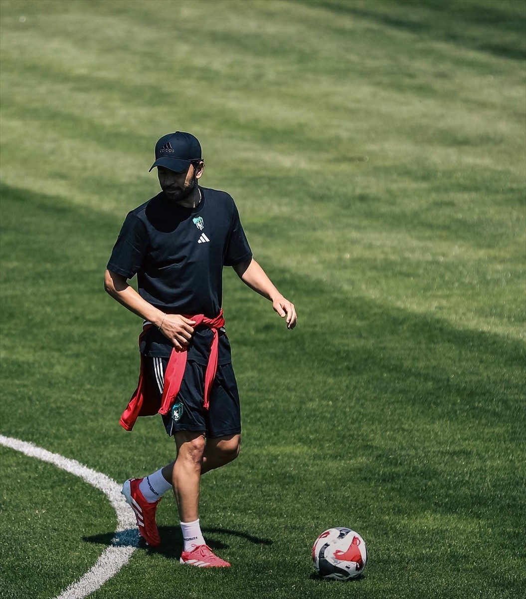 Topuk Yaylası'nda yeni sezon hazırlıklarını sürdüren Trendyol Süper Lig'in yeni ekiplerinden...