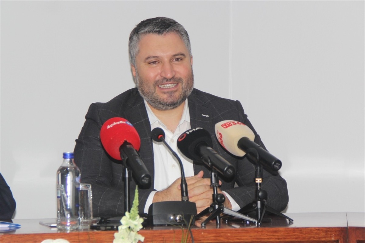 TR82 Bölgesi Turizm Master Planı'nın tanıtım toplantısı ile bazı programlara katılan Sanayi ve...