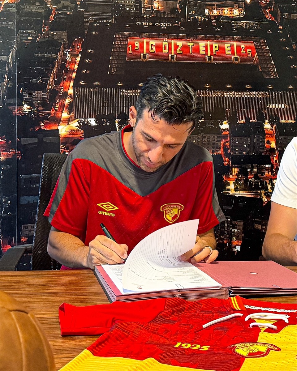 Trendyol Süper Lig ekiplerinden Göztepe, savunma oyuncusu İsmail Köybaşı'nın sözleşmesini 1 yıl...
