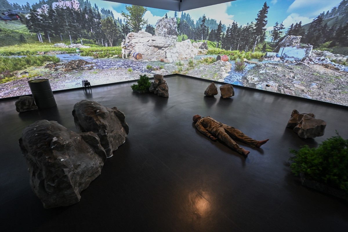 Türk savunma sanayisi, eğitim teknolojilerine yönelik yenilikçi bir projeye daha imza attı....