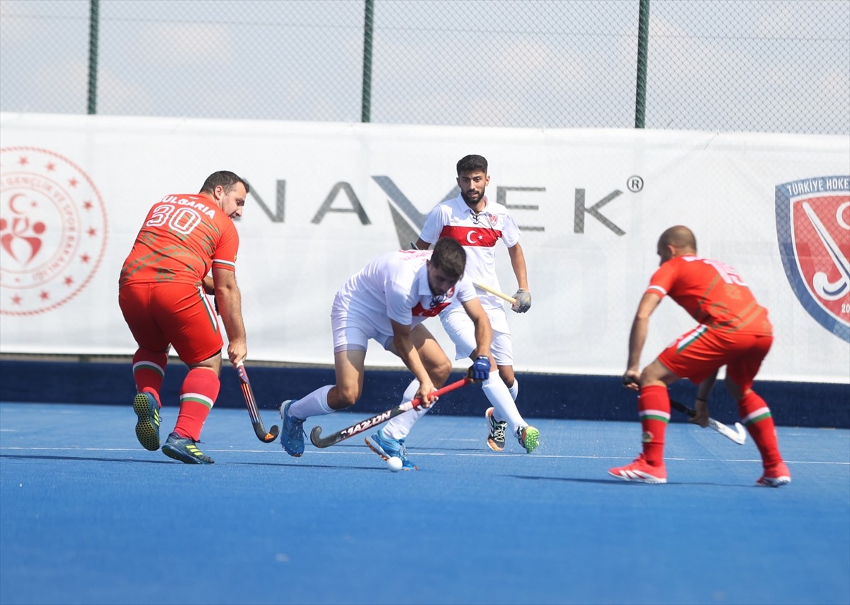 Açık Alan Hokeyi Erkekler Avrupa Şampiyonası 3, Kırklareli'nde devam ediyor. Yarı final...