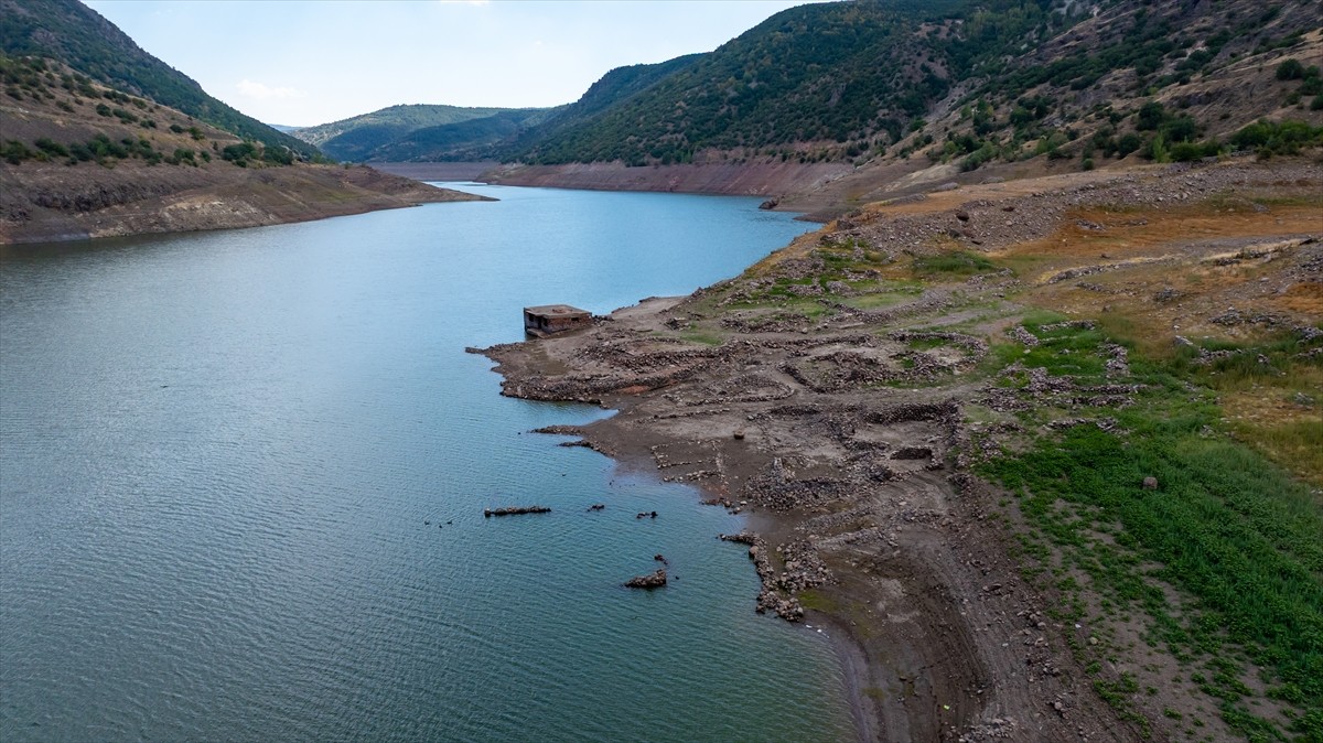Ankara'daki barajlarda doluluk oranı geçen yılın aynı dönemine göre yüzde 39,41'den yüzde...