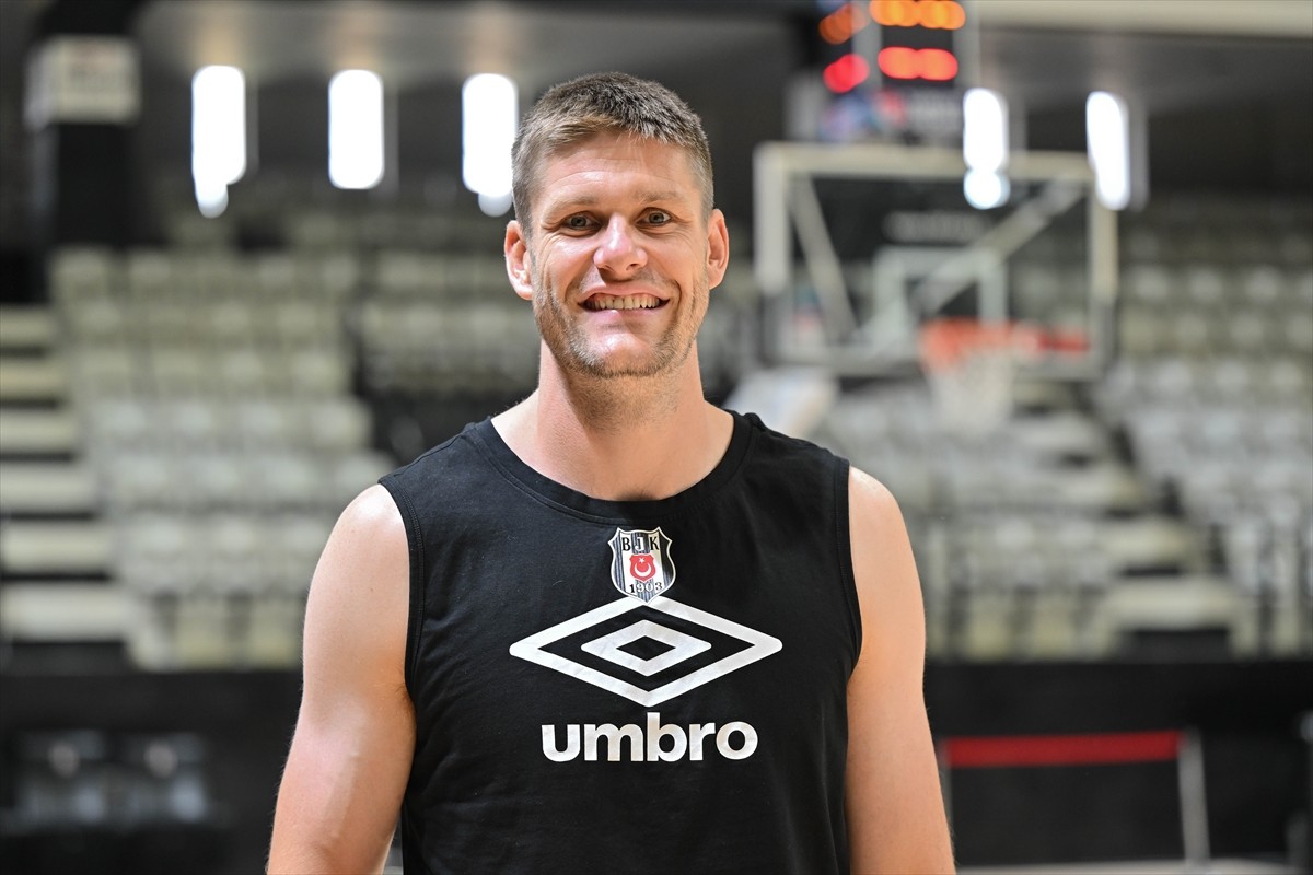 Beşiktaş GAİN Erkek Basketbol Takımı'nın uzun forveti ve pivotu Conor Morgan, AA muhabirine...
