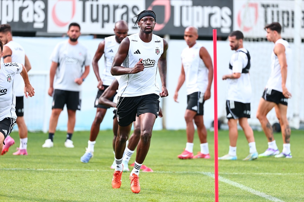 Beşiktaş, UEFA Konferans Ligi 3. ön eleme turun rövanşında yarın İrlanda temsilcisi St. Patrick's...