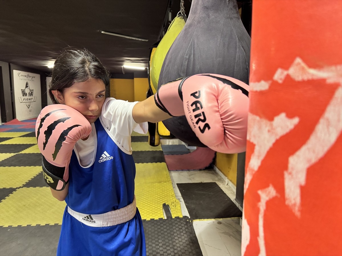 Eski milli boksör ve 16. Akdeniz Oyunları'nda şampiyon olan 42 yaşındaki Kerem Gürgen'den ilham...