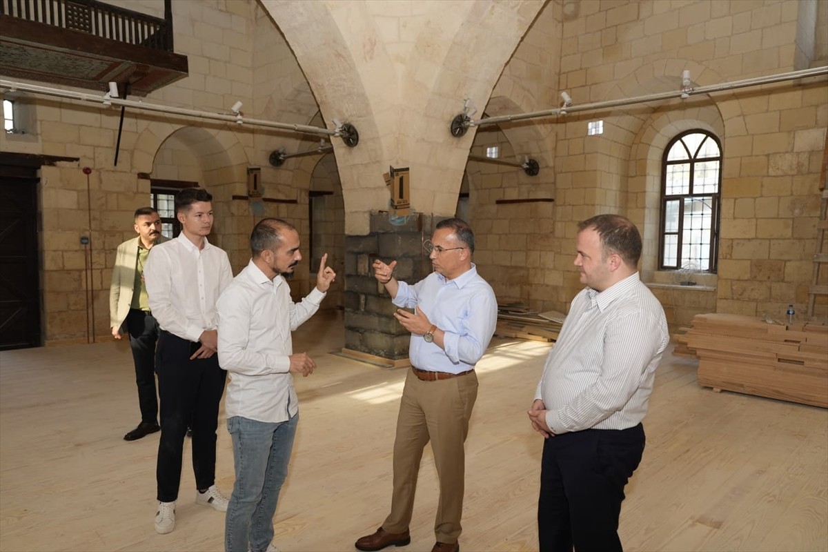 Kahramanmaraş merkezli 6 Şubat depremlerinde hasar aldıkları için restore edilen Gaziantep'teki...