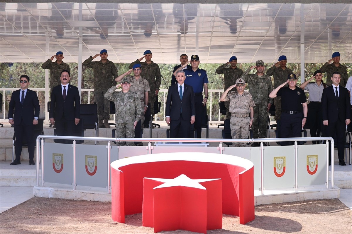 Mardin'de 70. Mekanize Piyade Tugay Komutanlığı 4. Hudut Alay Komutanlığında "Komuta ve Sancak...