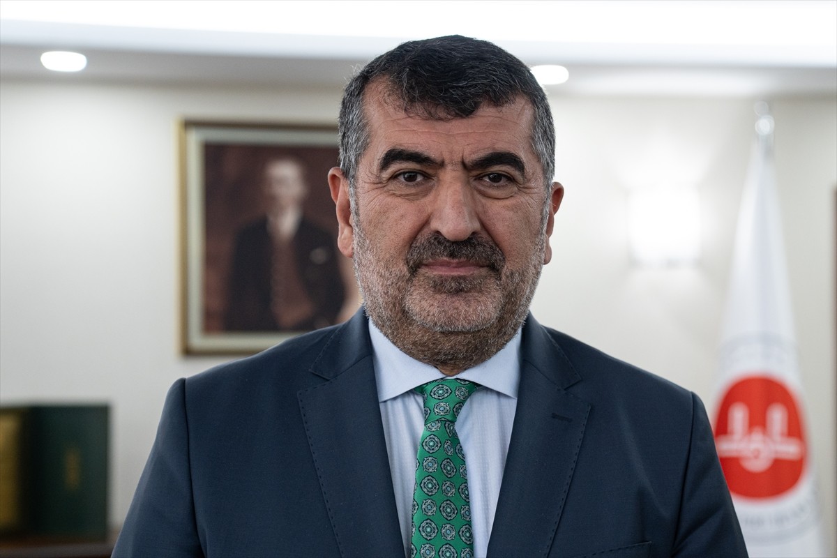 Önceki yıllardan hac kaydı olanların 2026 yılı hac kurasına katılabilmeleri için hac kayıt...