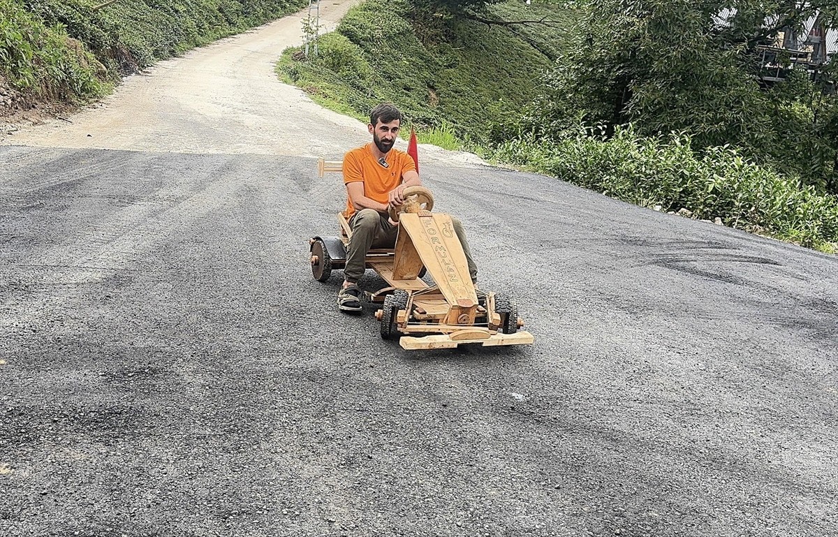 Rize'nin Ardeşen ilçesine bağlı Tunca beldesinde bu yıl 15'ncisi düzenlenecek Red Bull Formulaz...