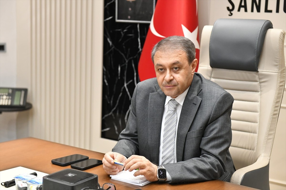 Şanlıurfa Valisi Hasan Şıldak, Valilik Toplantı Salonu'nda gerçekleştirilen toplantıda, kentin en...