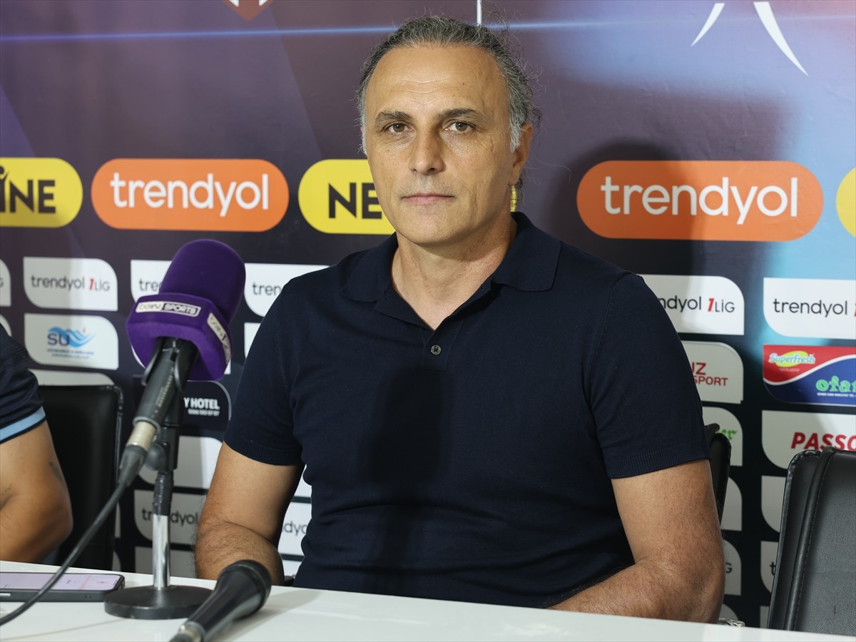 Trendyol 1. Lig'de 2025-2026 sezonunun ilk haftasında, Bandırmaspor ile Sakaryaspor, Bandırma 17...