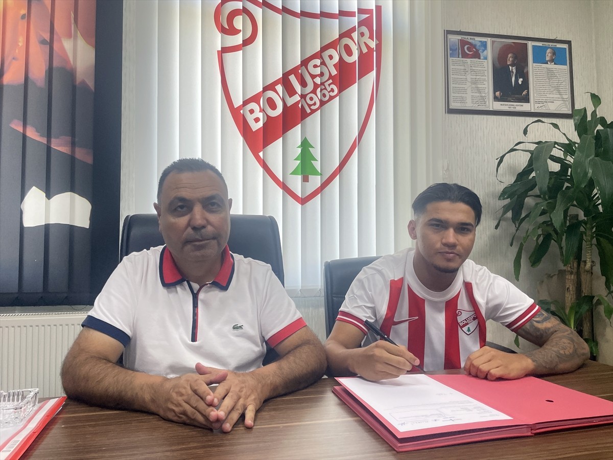 Trendyol 1. Lig ekiplerinden Boluspor, 21 yaşındaki sağ bek Abdurrahman Üresin ile bir yıllık...